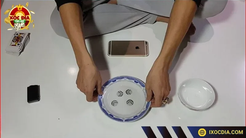 Có nên sử dụng Xóc Đĩa bịp trong phiên cược hay không?
